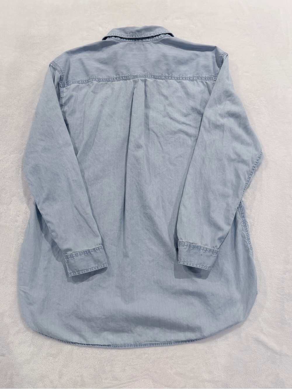 Lucky Brand Light Wash Chambray Popover Shirt Medium - Picture 4 of 8
